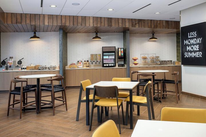 Fairfield Inn & Suites by Marriott Knoxville Lenoir City / I-75