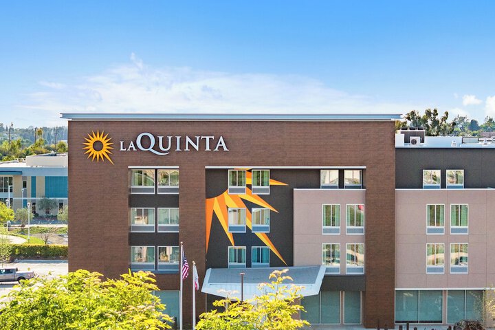 La Quinta Inn & Suites by Wyndham La Habra