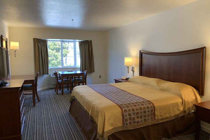 Room 47 of 66