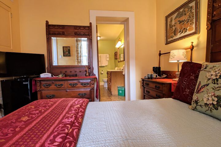Room 42 of 93