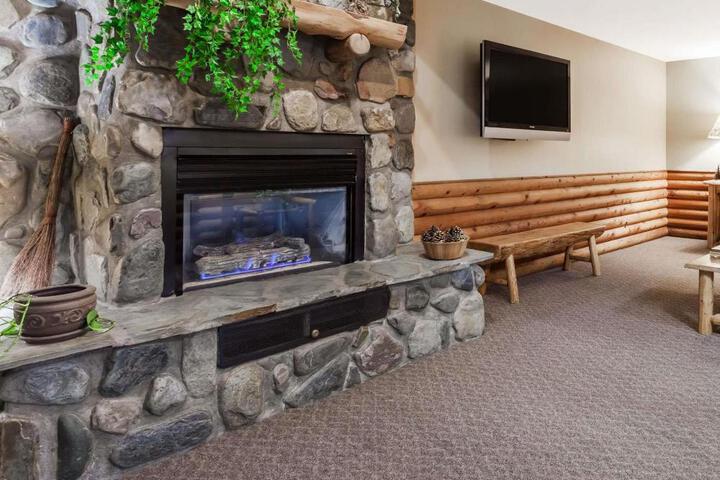 Sandpoint Inn