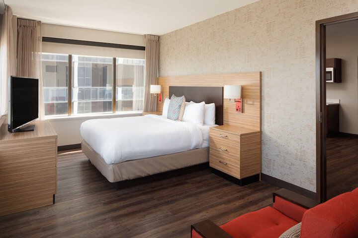 Room 30 of 50