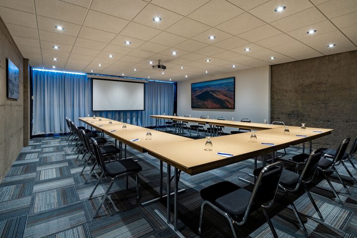 Meeting 62 of 141