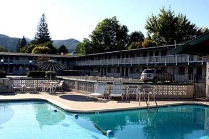ECONOMY INN UKIAH