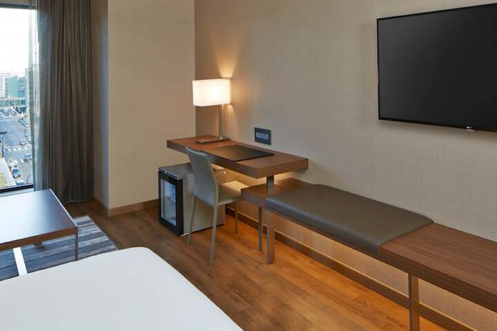 AC Hotel by Marriott Minneapolis Downtown