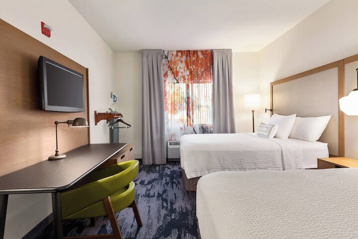 Room 18 of 27