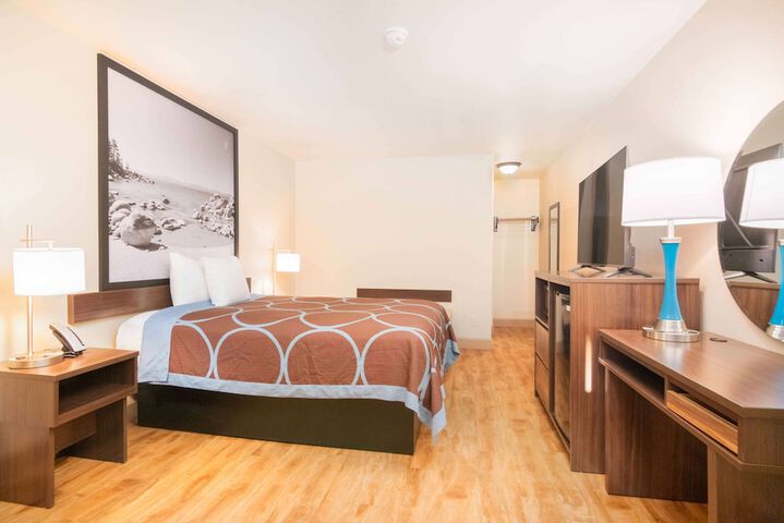 Room 16 of 31