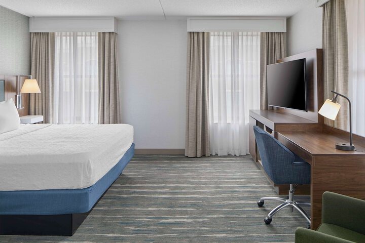 Hampton Inn & Suites Saratoga Springs Downtown