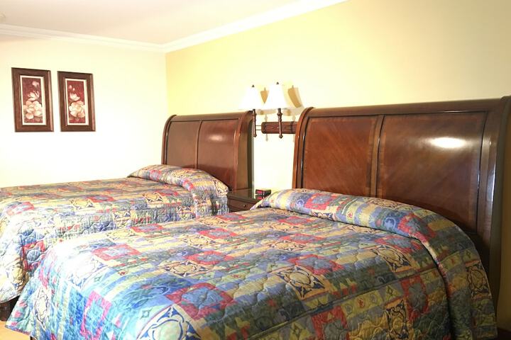Room 28 of 46