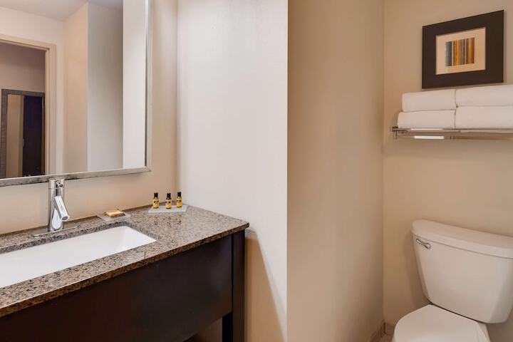 Room 21 of 30