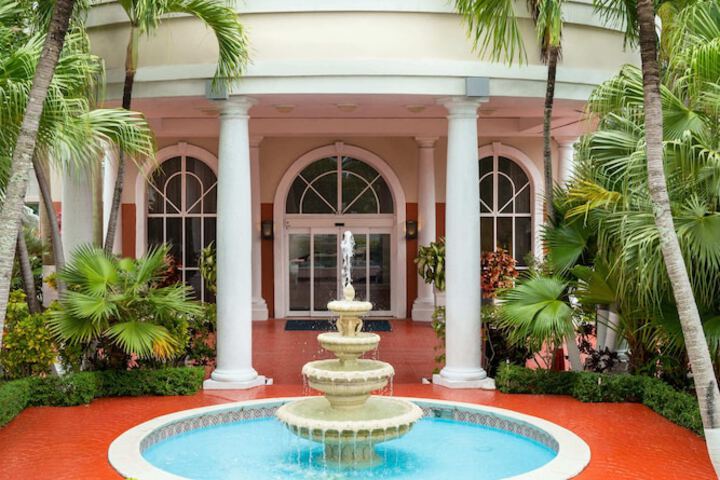 Hotel 5 of 29