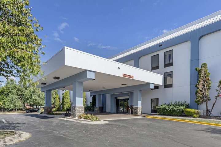 Hotel 2 of 35