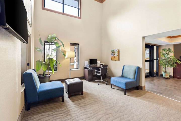 Hotel Interior 7 of 42
