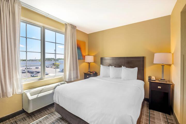 MainStay Suites Jacksonville near Camp Lejeune