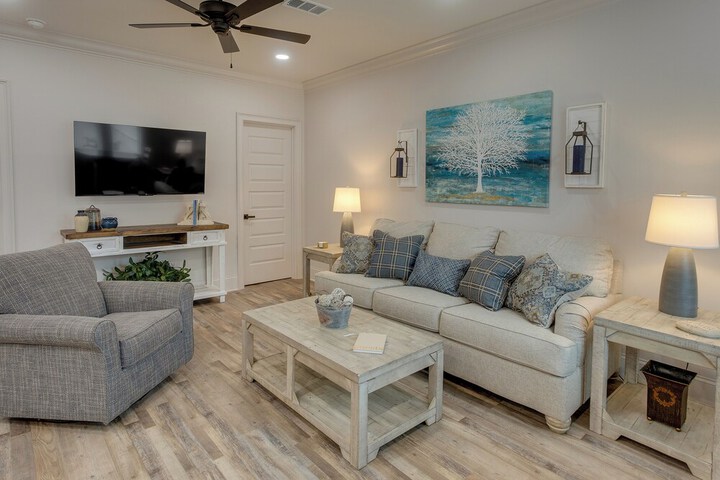 Wfh-friendly Condo Rental in Nashville Georgia!