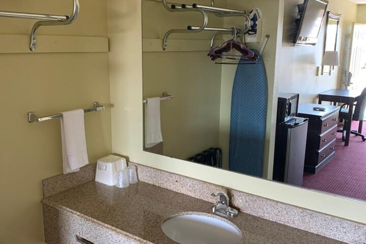 Room 18 of 26