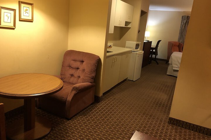Room 17 of 41
