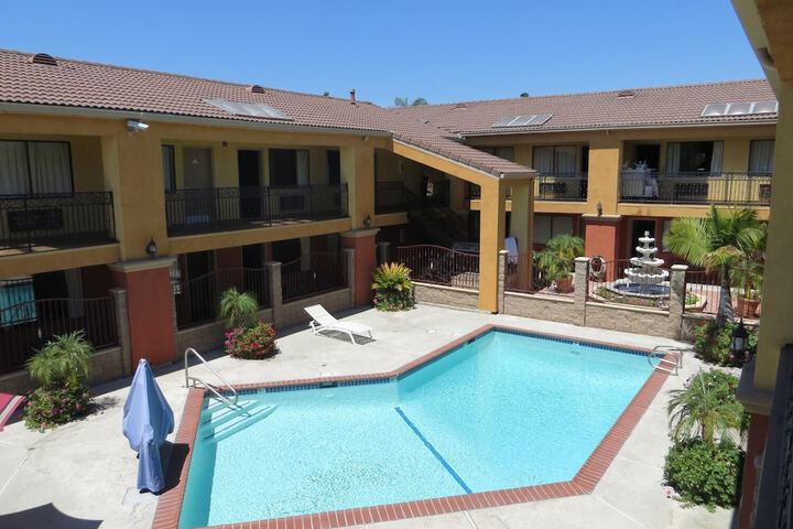 Pool 12 of 48