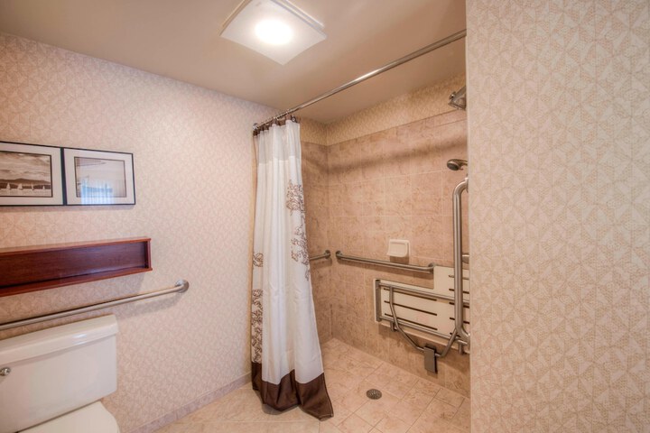 Room 40 of 60