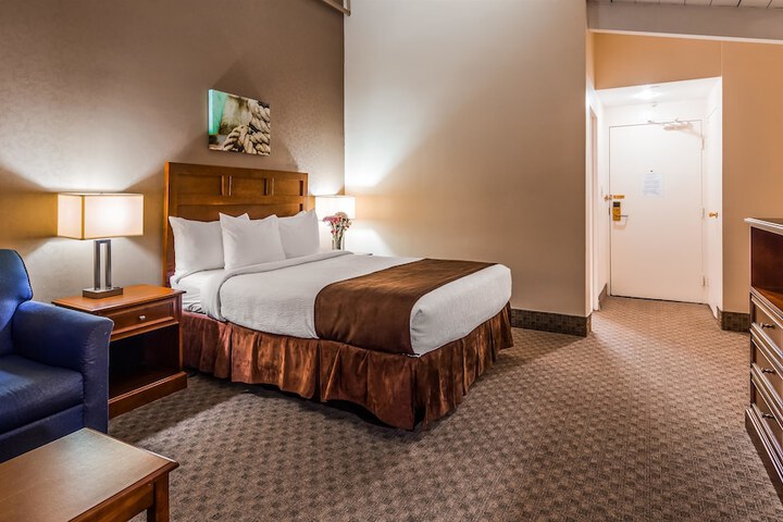 Room 37 of 60