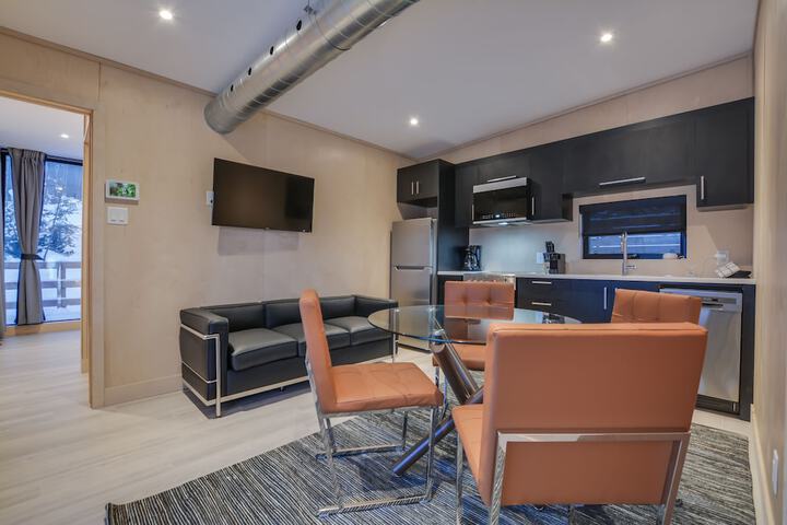 Room 115 of 325