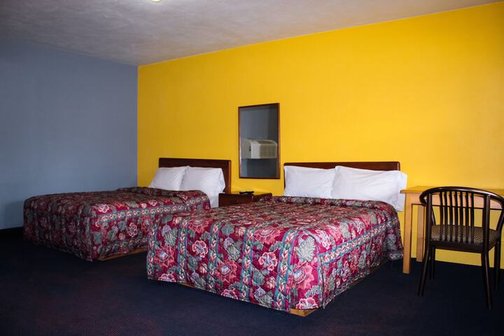 Room 5 of 13