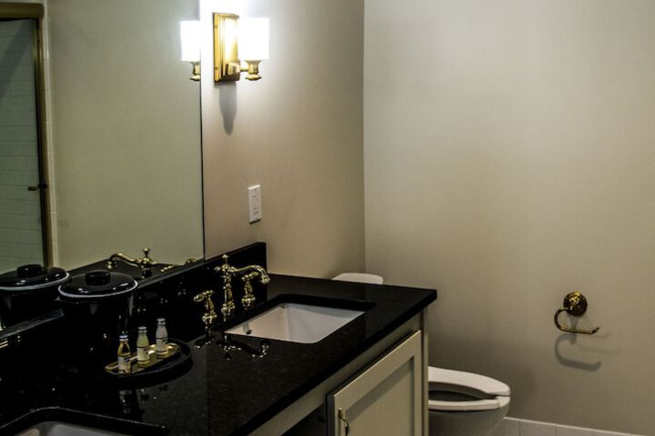 Room 26 of 45
