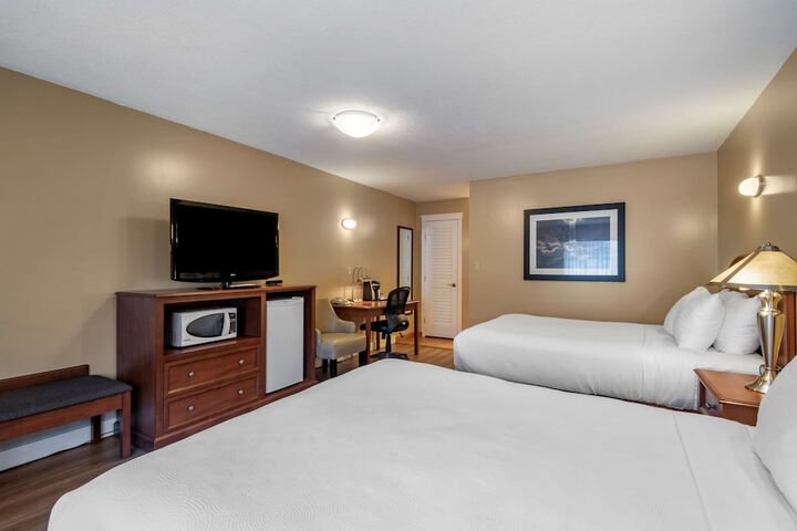 Room 28 of 61