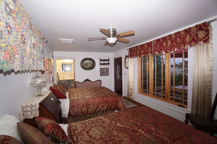 Room 15 of 73