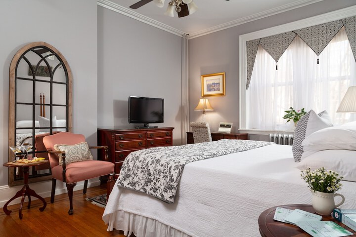 Room 40 of 75