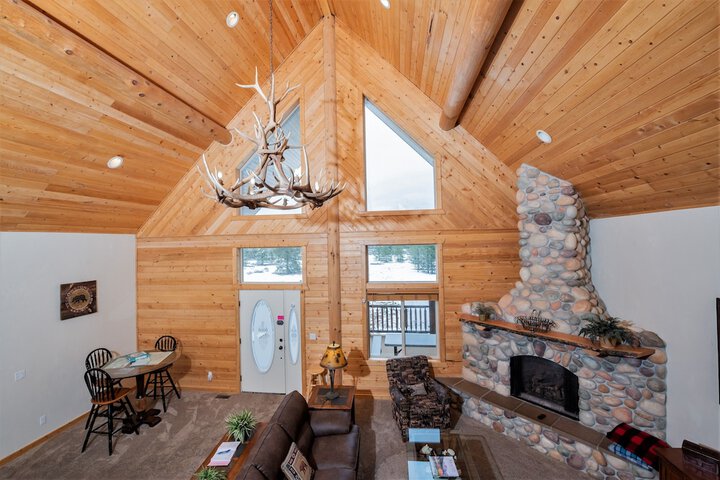 The Hideaway Lodge