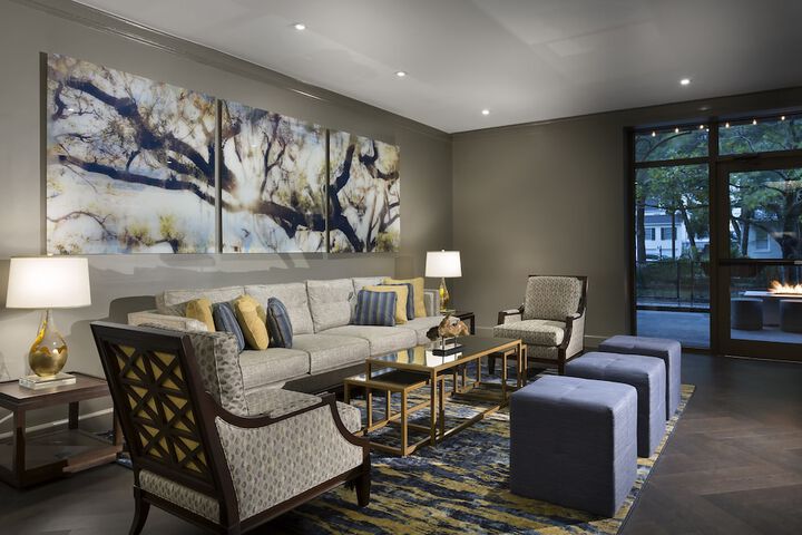 Hotel Interior 17 of 102