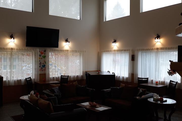 Hotel Interior 8 of 30