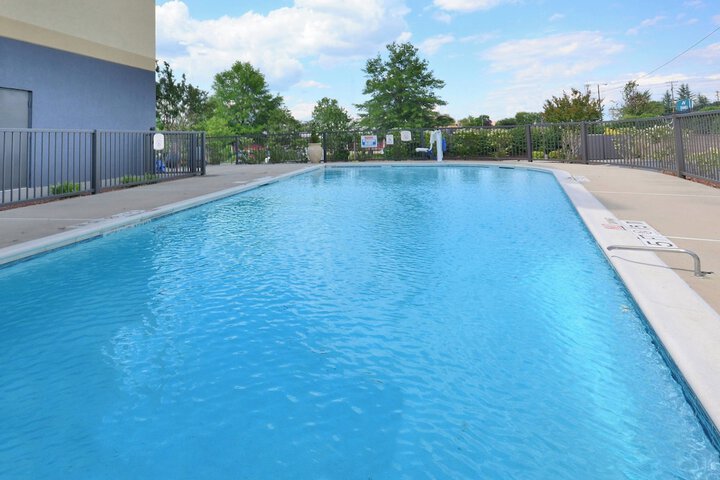 Pool 6 of 38