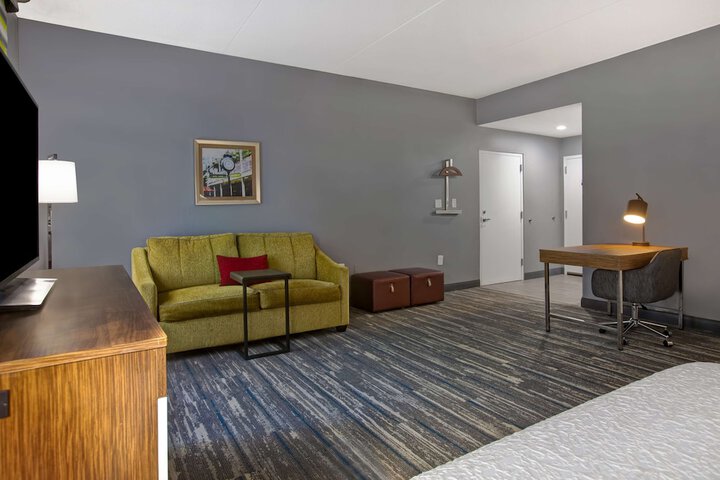 Room 19 of 42