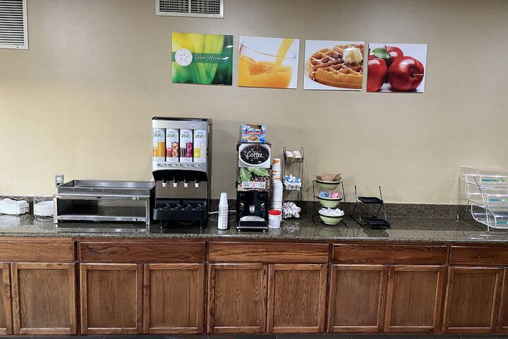 Breakfast/Coffee Service 19 of 25