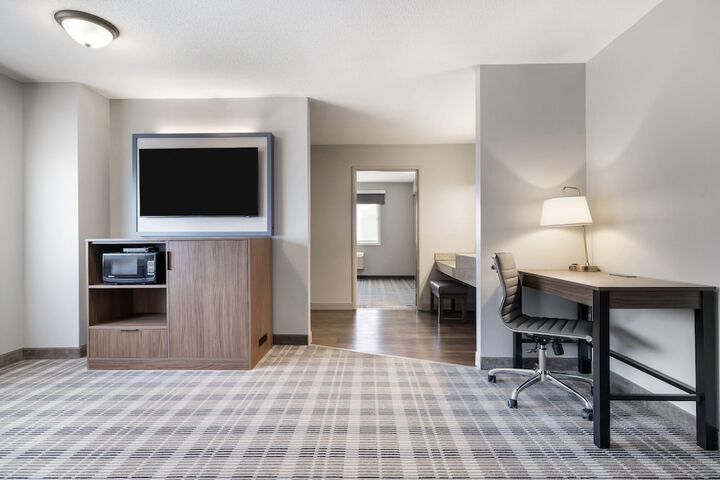 AmericInn by Wyndham Valley City - Conference Center