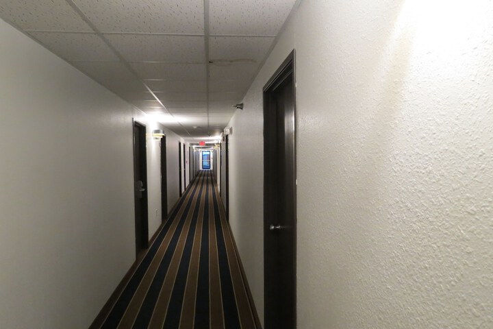 Ballroom/Hall 44 of 46