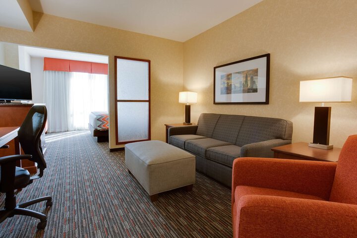 Room 8 of 50
