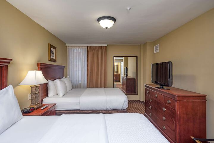 Room 36 of 85