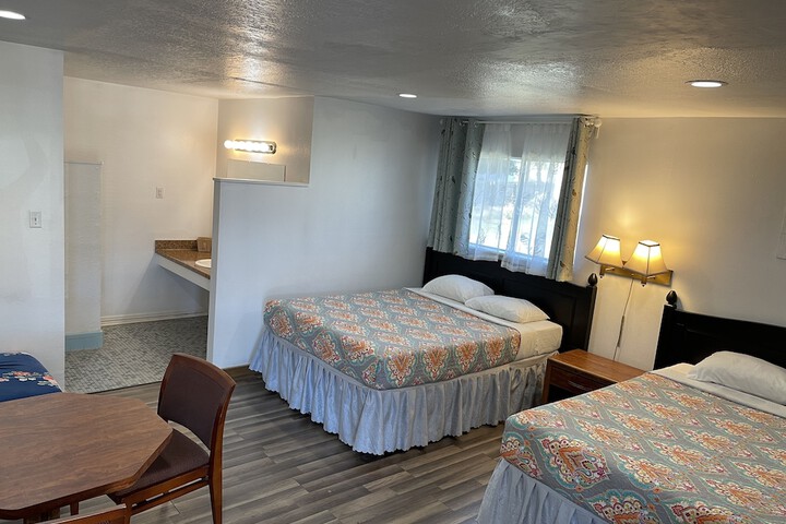 Room 17 of 31