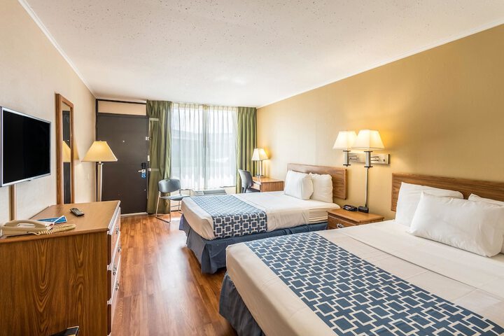 Room 16 of 31