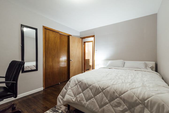 Room 12 of 24