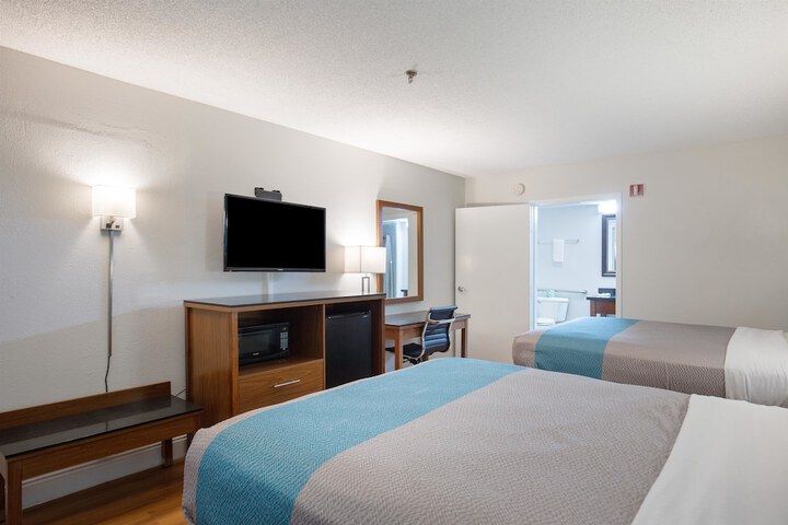 Room 9 of 29