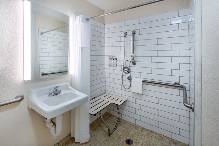 Room 20 of 26