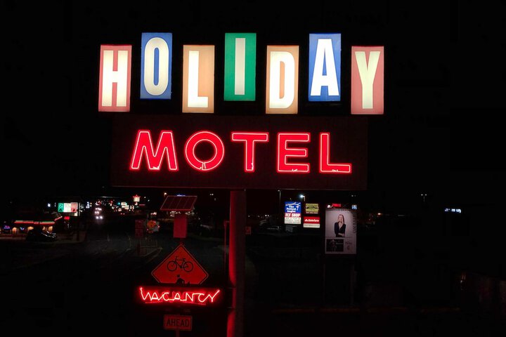 Holiday Motel