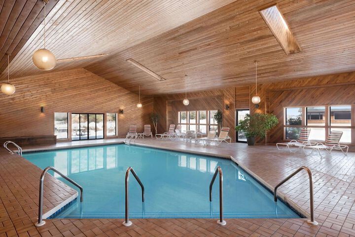 Pool 2 of 16