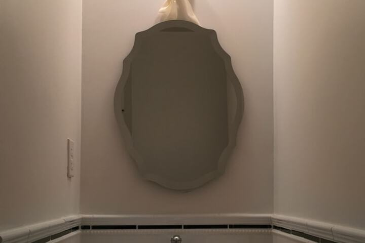 Room 38 of 105