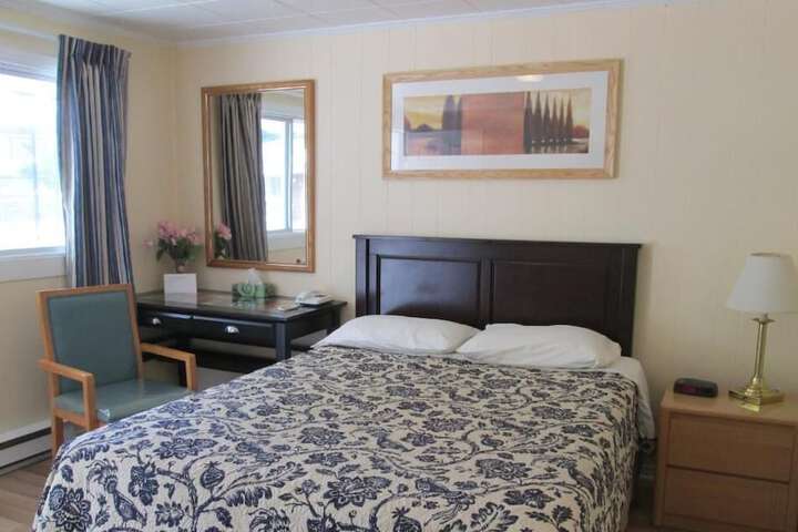Room 32 of 45