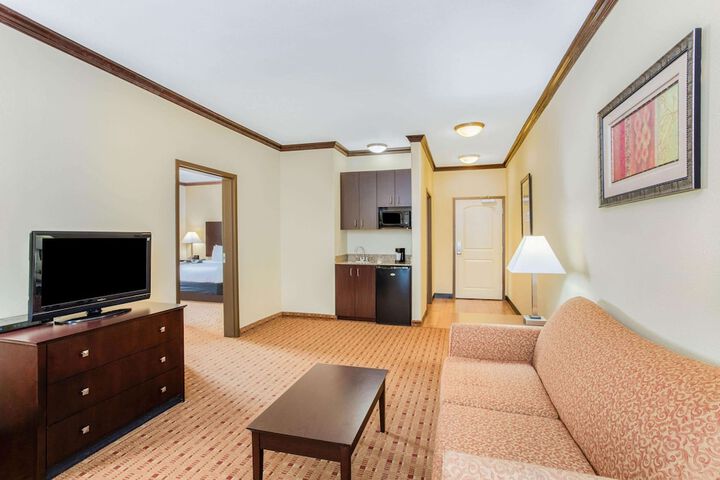 Room 14 of 30